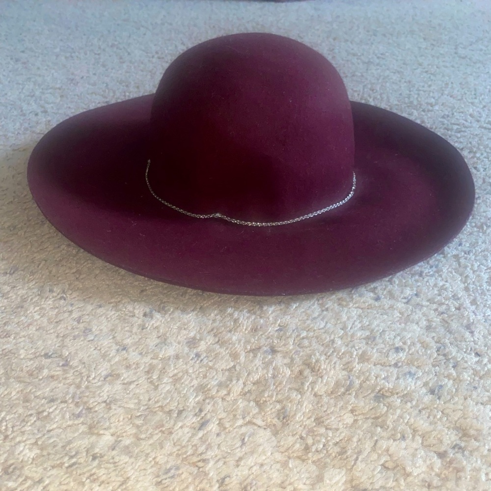 D&Y Silver Chain Belted, Maroon Wool BOHO hat